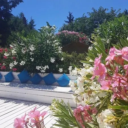 مكان تخييم Village Flumendosa 2*