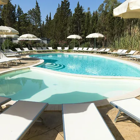 مكان تخييم Village Flumendosa 2*